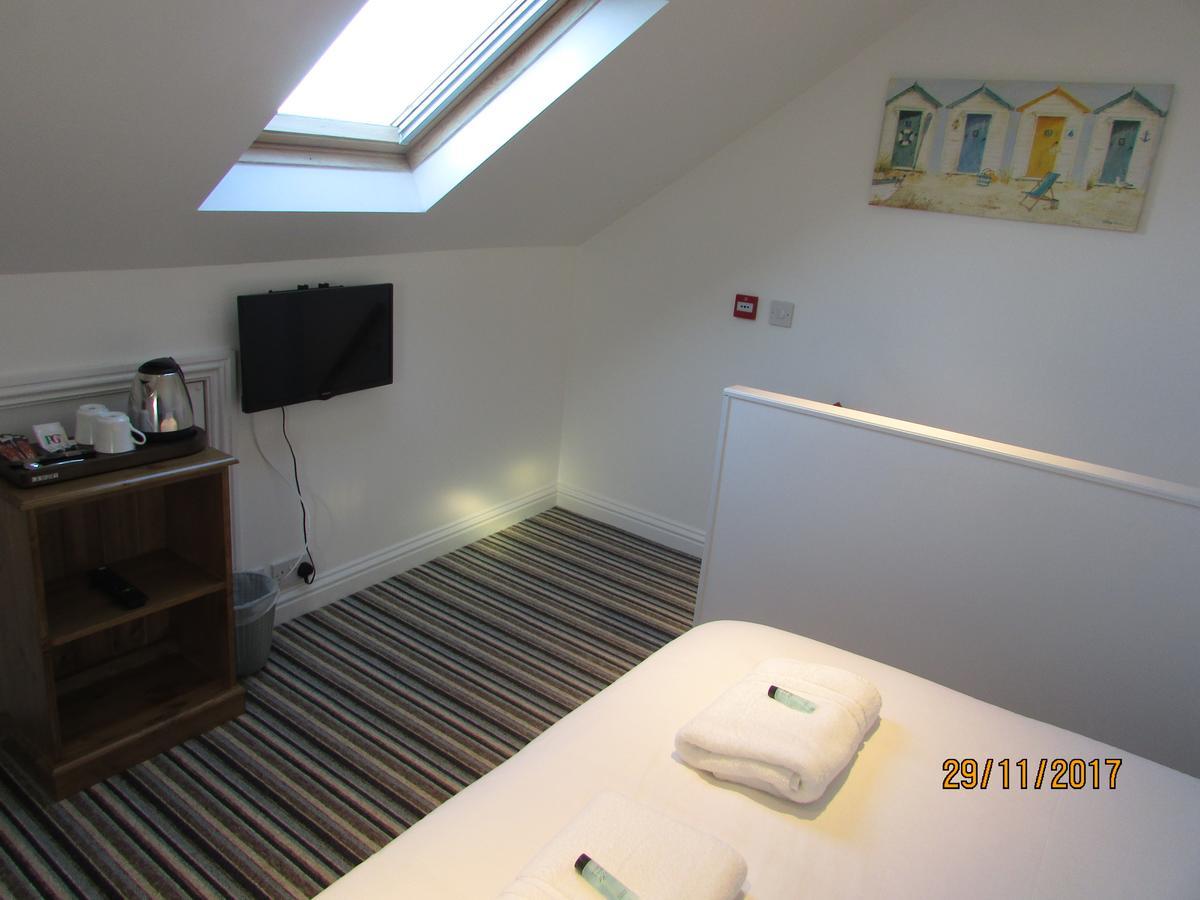 ويموث Charlotte Guest House المظهر الخارجي الصورة